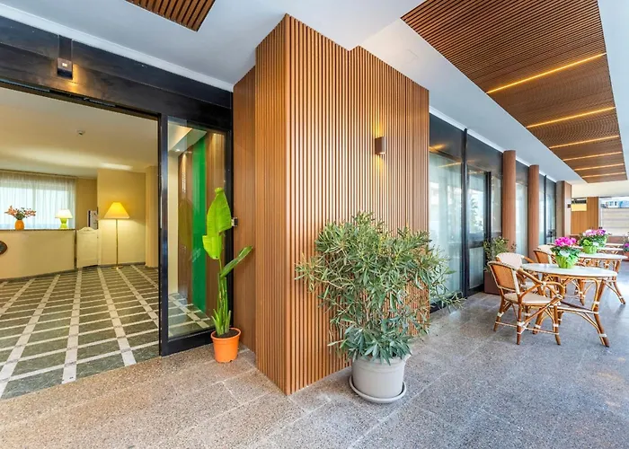 In A Strategic Spot Alghero